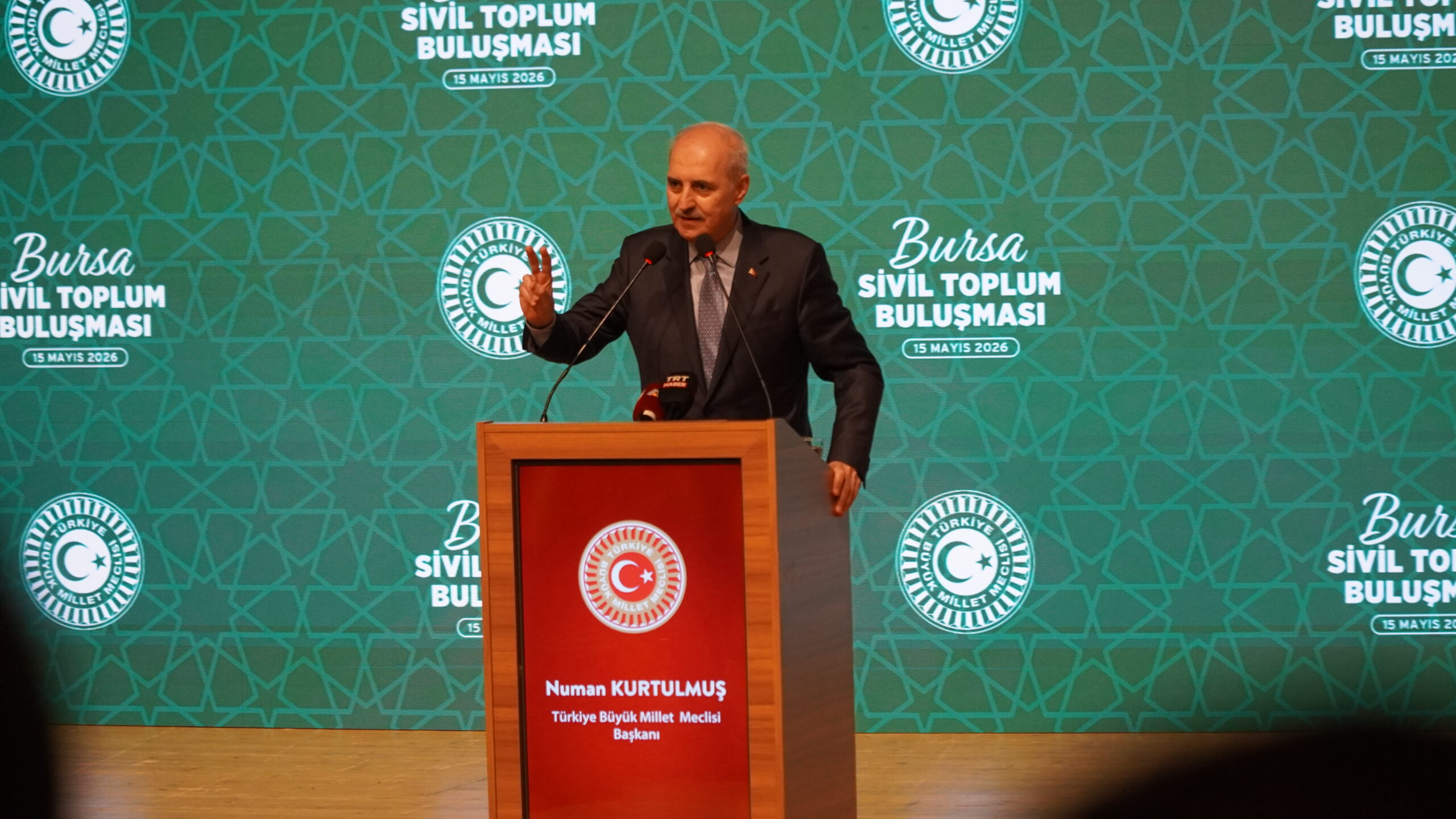 Numan Kurtulmuş, Bursa’da yaptığı açıklamada terör örgütünün silah bırakmaması halinde