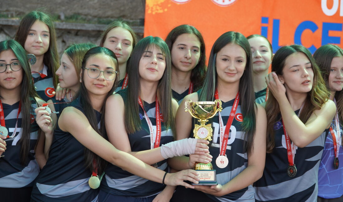 Yıldırım Belediyesi tarafından düzenlenen 2. Bursa Gençlik ve Teknoloji Festivali
