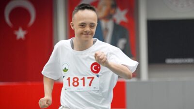 Osmangazi Belediyesi tarafından Engelliler Haftası kapsamında düzenlenen “Engelsiz Atletizm Yarışması”nda