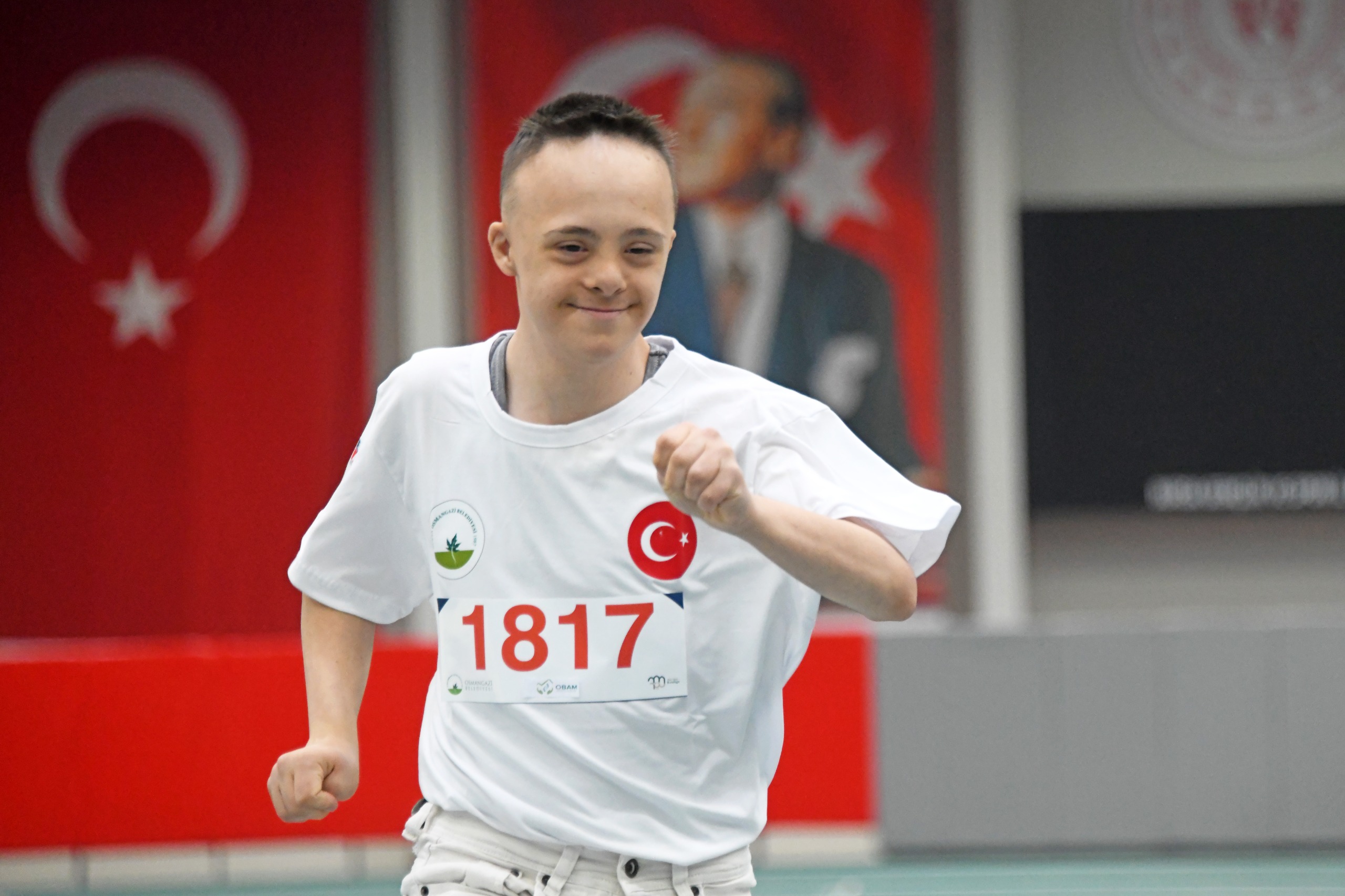 Osmangazi Belediyesi tarafından Engelliler Haftası kapsamında düzenlenen “Engelsiz Atletizm Yarışması”nda