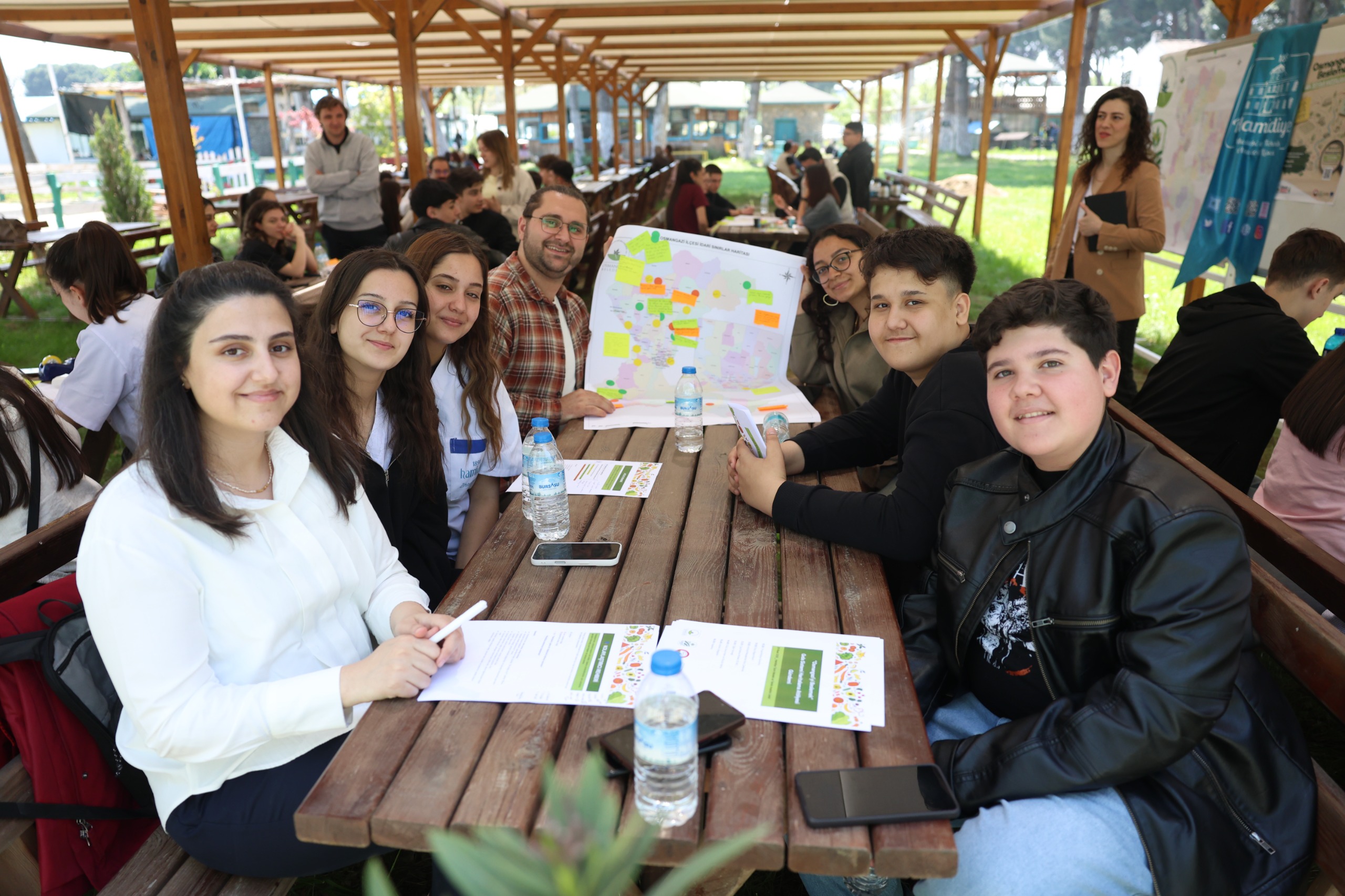 Osmangazi’de gençlerin katılımıyla düzenlenen atölyede, geleceğin gıda sistemi için önemli