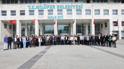 Nilüfer Belediyesi’nde Kurban Bayramı öncesi geleneksel bayramlaşma programı düzenlendi. Belediye