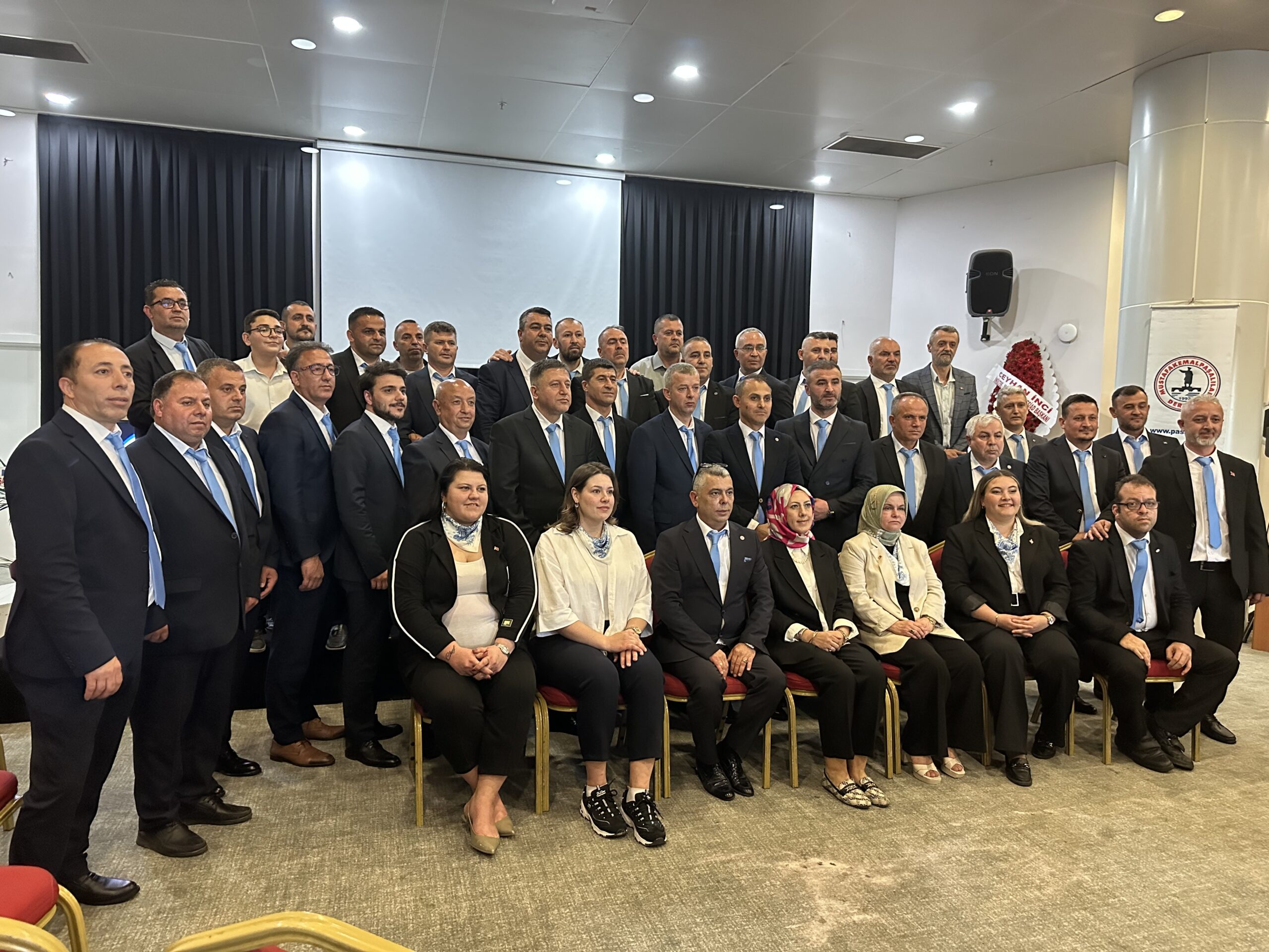 Mustafakemalpaşalılar Derneği’nin (PAŞADER) gerçekleştirilen kongresinde mevcut Başkan Murat Tunçel, 481