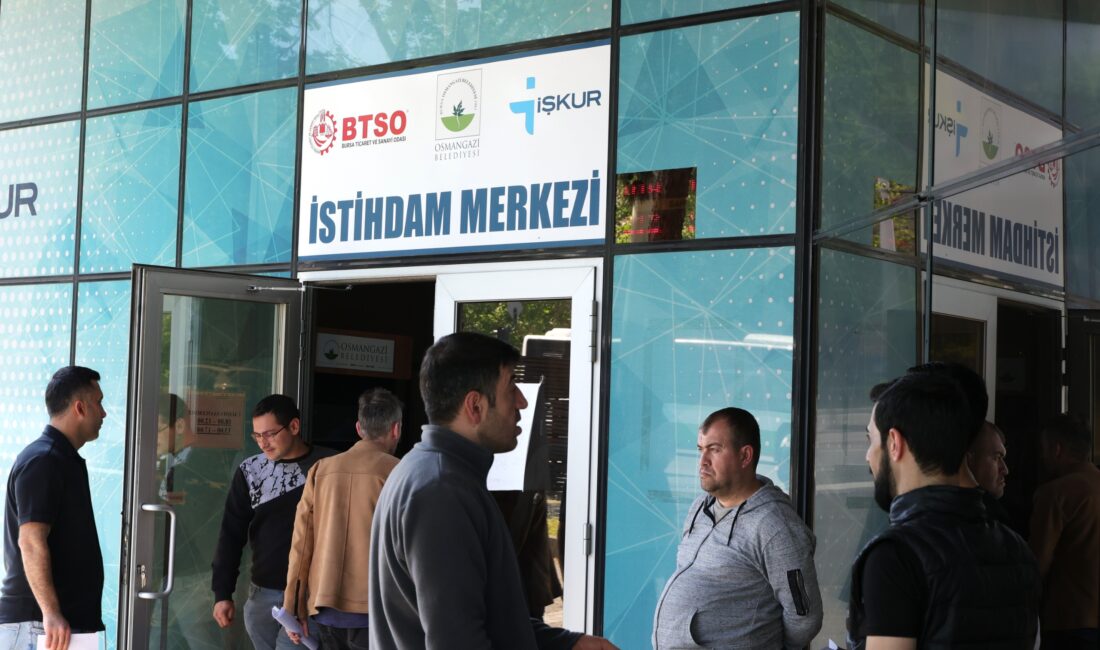 Osmangazi’de düzenlenen istihdam buluşmalarında 35 kişi iş sahibi oldu, iş
