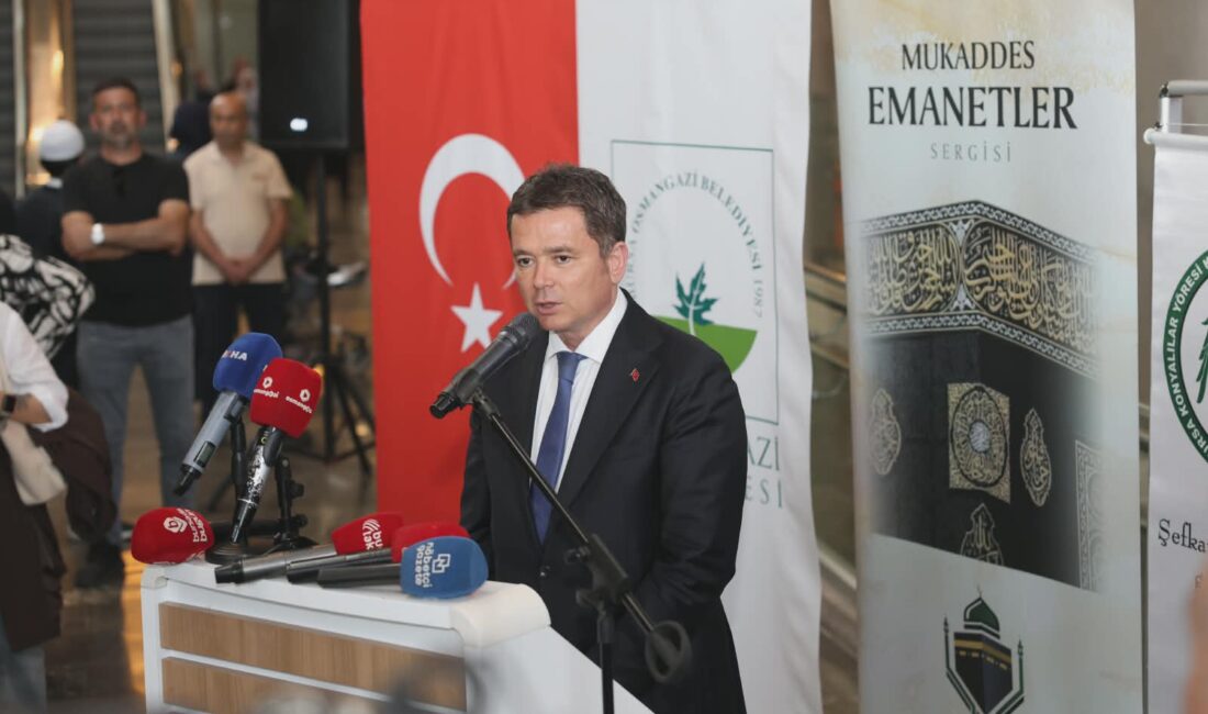 Panorama 1326 Bursa Fetih Müzesi’nde açılan “Mukaddes Emanetler Sergisi”, manevi
