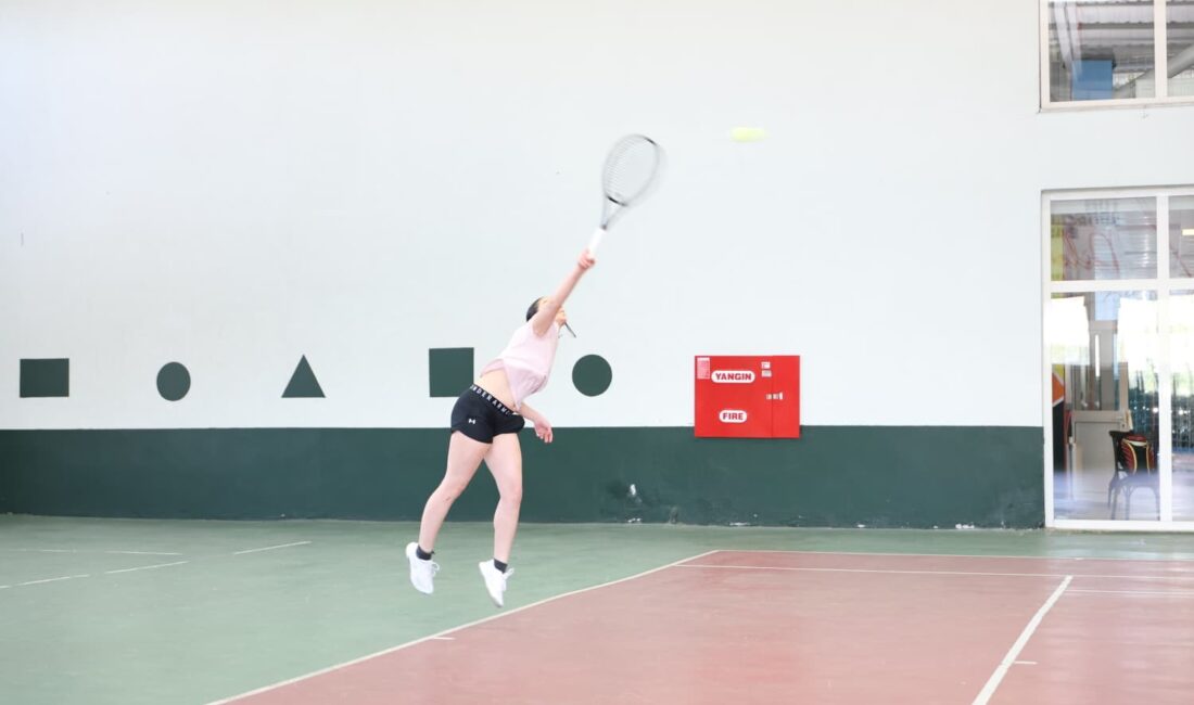 Osmangazi Belediyesi tarafından düzenlenen 19 Mayıs Tenis Turnuvası başladı. Bursa’nın