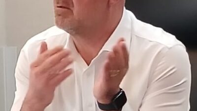 Karacabey Belediye Başkanı Fatih Karabatı gazetecilerle bir araya geldi.