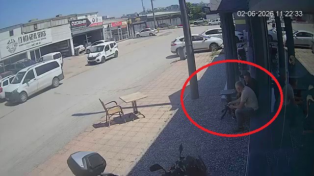 Bursa'nın Nilüfer ilçesinde iddiaya göre bir kişi, park halindeki ticari
