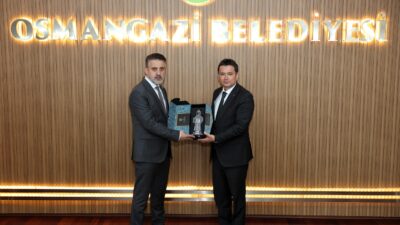 Osmangazi Belediye Başkanı Erkan Aydın ile Bursa Büyükşehir Belediyesi Başkan