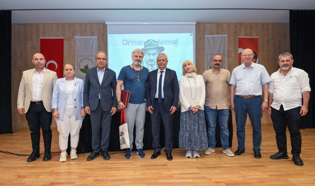 Osmangazi Belediyesi'nin “Orhan Kemal Yılı” etkinlikleri kapsamında düzenlediği söyleşide, usta