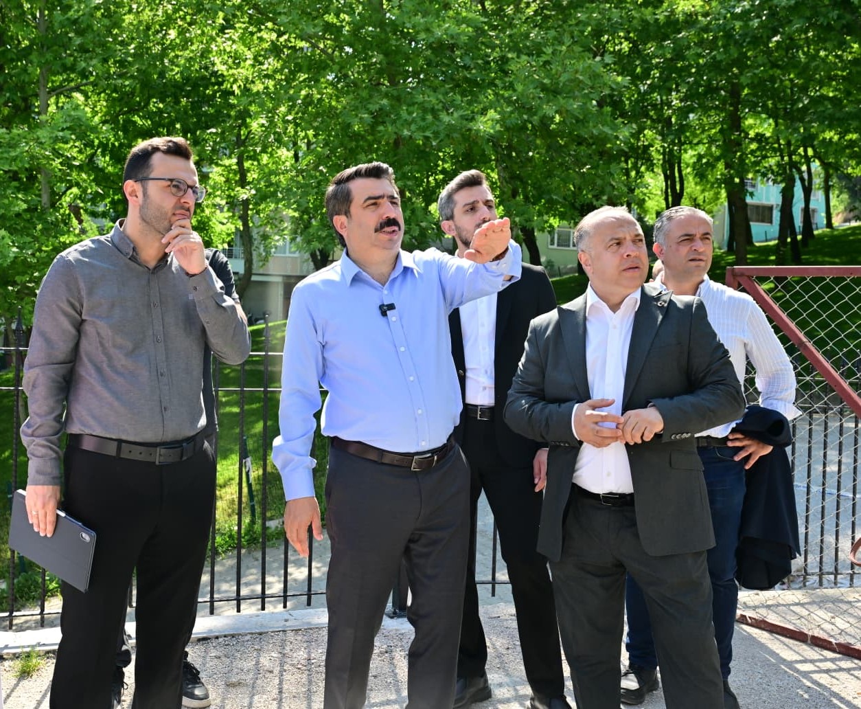 Yıldırım Belediyesi’nin Piremir Mahallesi’nde eski kapalı pazar alanını dönüştürdüğü Gençlik